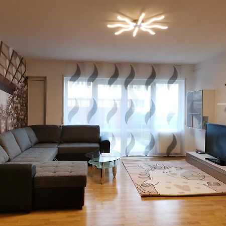Gute Laune Mit Terrasse Und Garten Zentral FDH Екстериор снимка