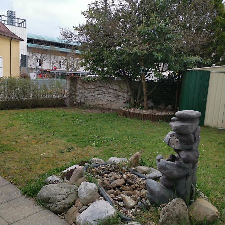 Gute Laune Mit Terrasse Und Garten Zentral FDH Екстериор снимка