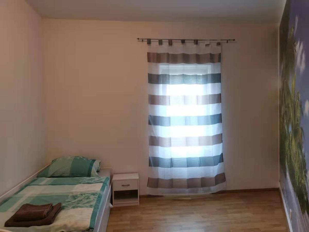 Gute Laune Mit Terrasse Und Garten Zentral FDH Екстериор снимка